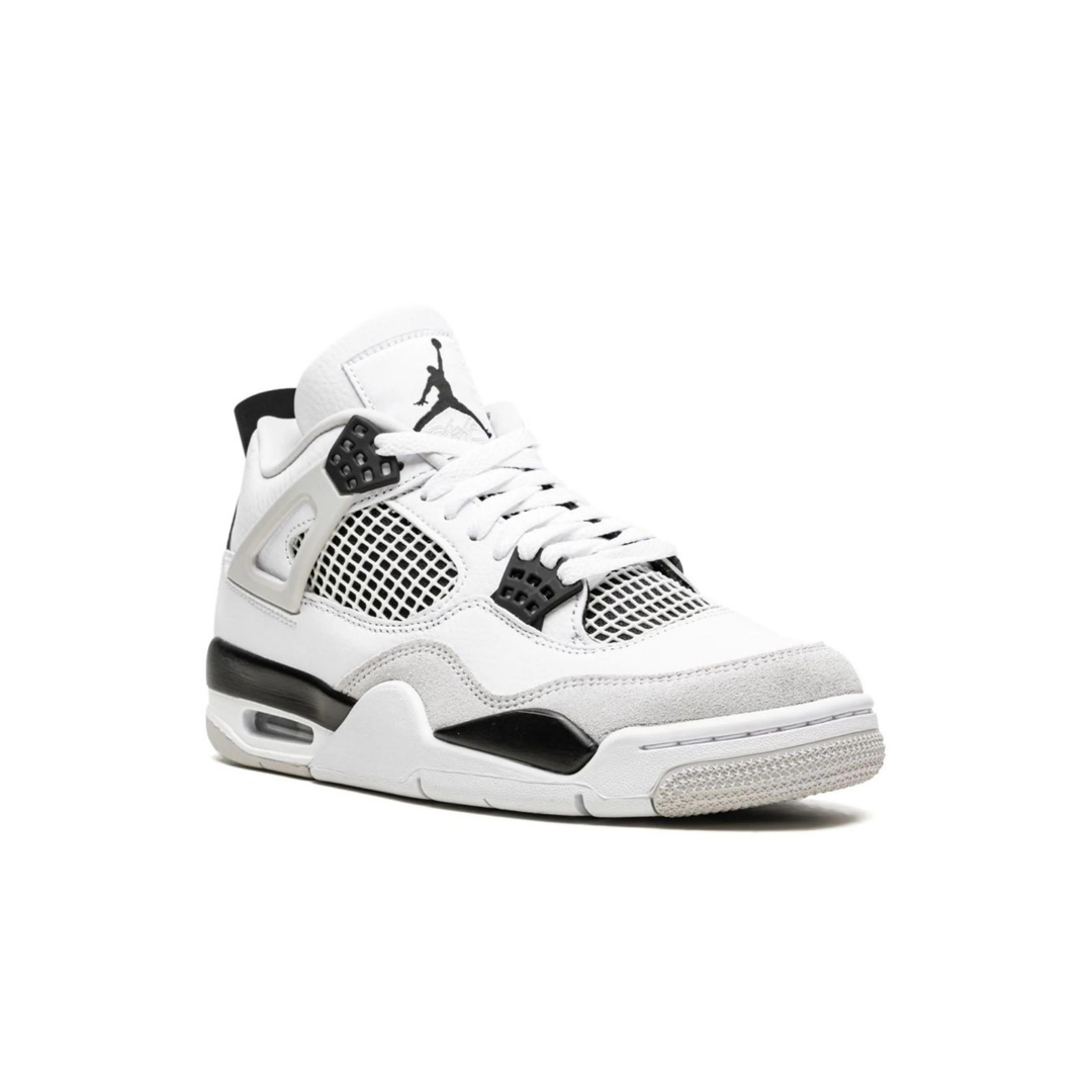 J4 Retro Military Black â SNW