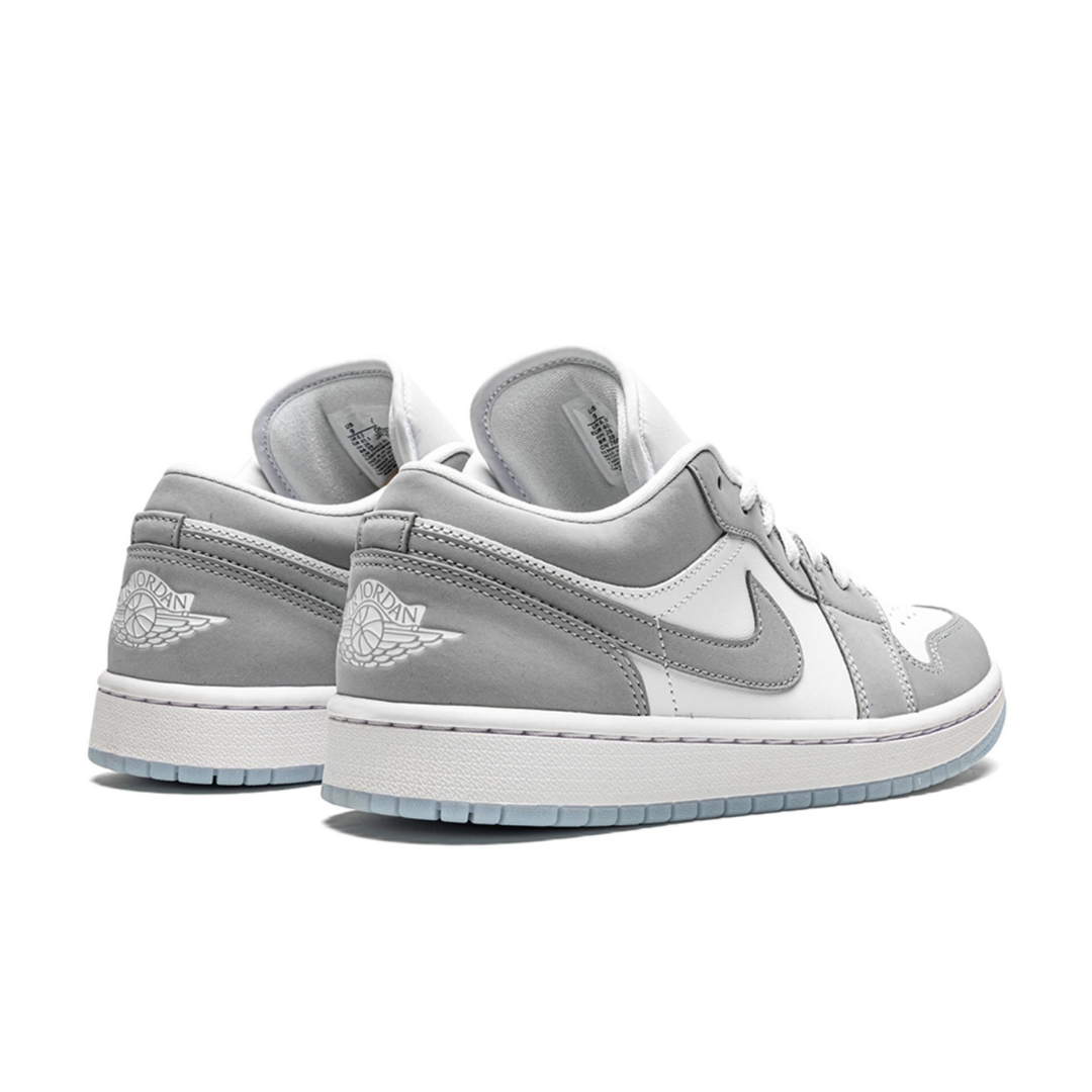 J1 Low "Wolf Grey"