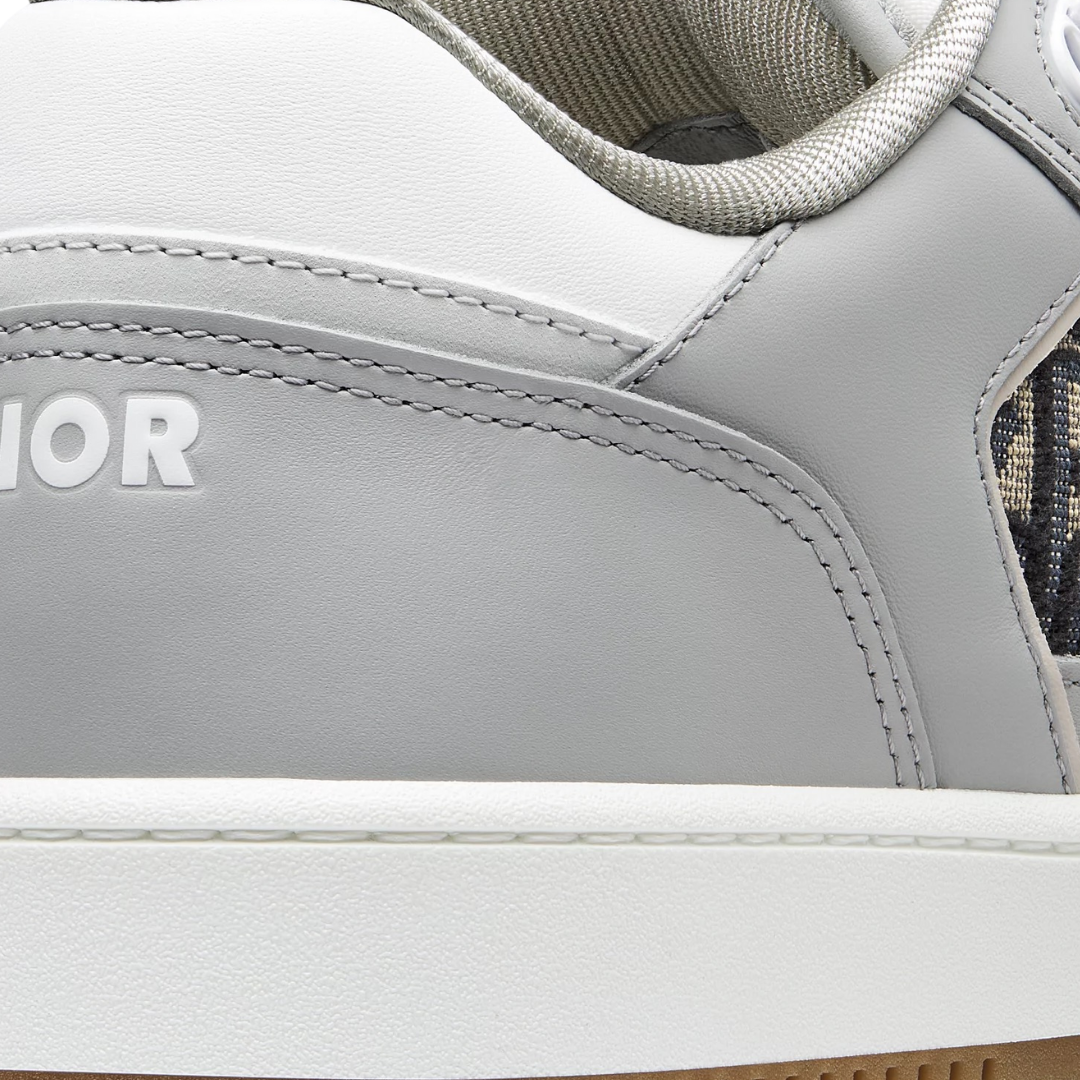 B27 Monogram White Grey