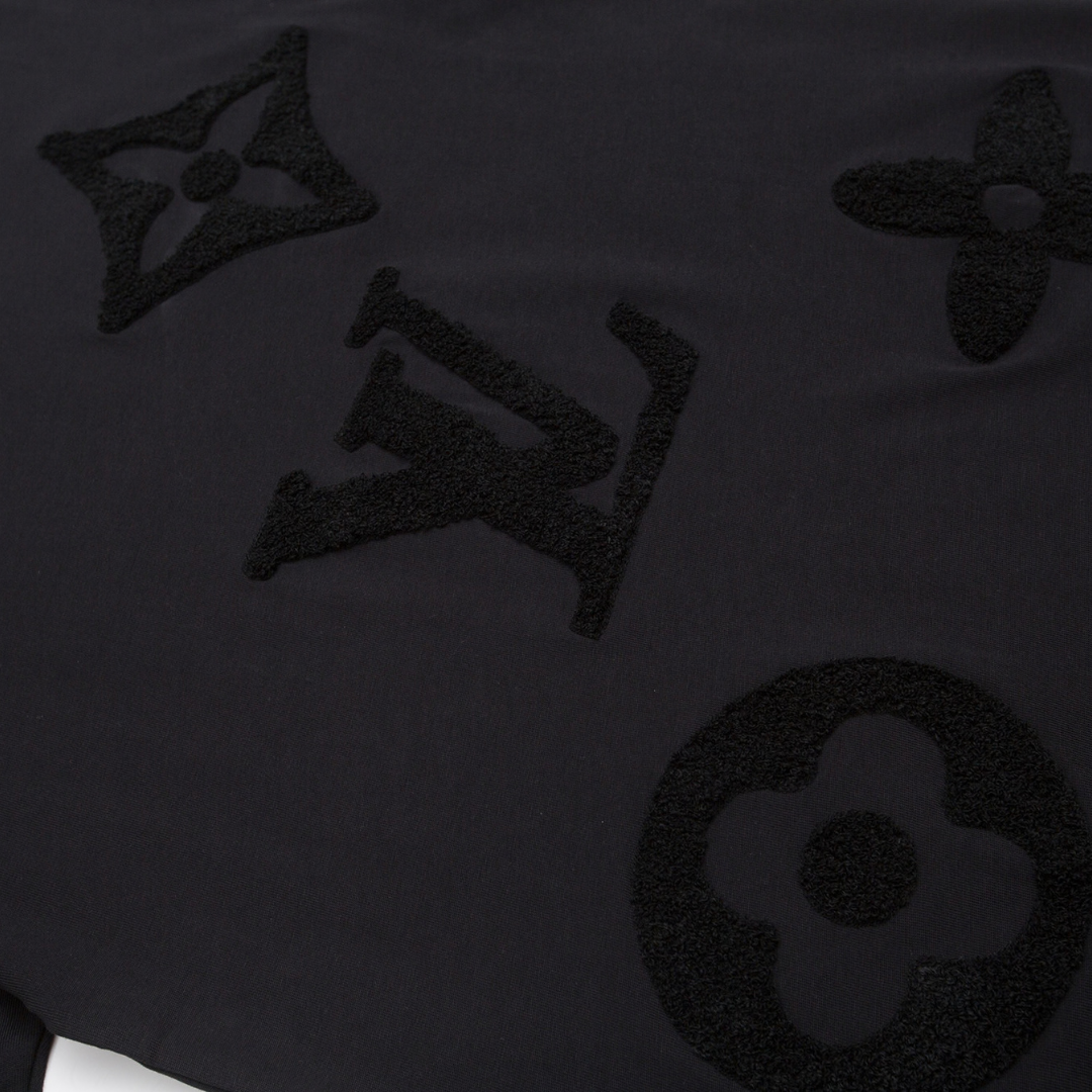 Lv Graphic Monogram Sweatshirt